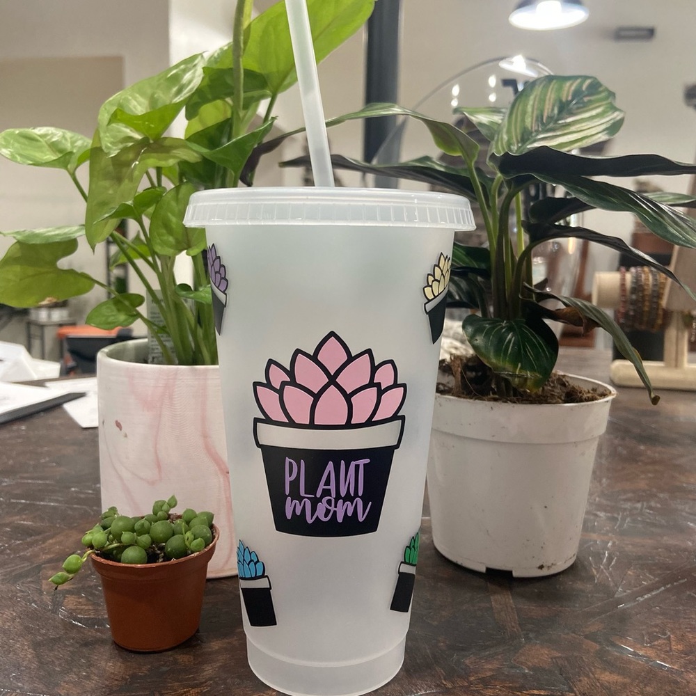 Plant Mom tumbler 24 ounce! BN